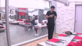 Bigg Boss (Colors tv) S06 E65 Delnaaz gets unmasked on TV