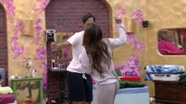 Bigg Boss (Colors tv) S07 E58 Sofia and Ajaz dance