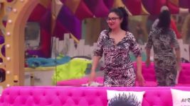 Bigg Boss (Colors tv) S09 E32 When Biggboss house transformed into 'Tabela'