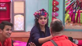 Bigg Boss (Colors tv) S09 E33 Priya accuses Mandana