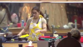 Bigg Boss (Colors tv) S11 E44 Lovebirds defy Bigg Boss