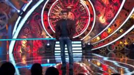 Bigg Boss (Colors tv) S11 E57 Arshi cries foul