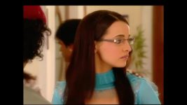 Miley Jab Hum Tum S02 E03 Gunjan prepares notes for Samrat