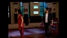 Miley Jab Hum Tum S12 E06 Gunjan pushes Samrat away