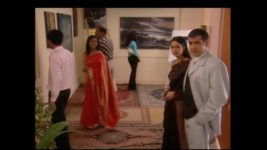 Kasauti Zindagi Kay (2001) S06 E30 Rishabh wants Prerna's portrait.