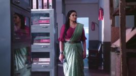 Antarapata S01 E116 Parvathi in search of Aradhana