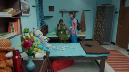 Chotya Bayochi Mothi Swapna S01 E308 The Girls Fight