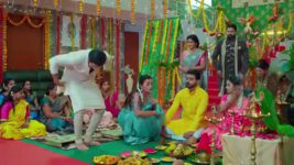 Malli Nindu Jabili S01 E451 Malli Is Joyful