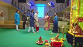 Brahma Mudi S01 E193 Raj's Appeal to Kavya