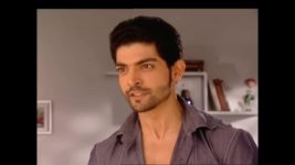 Geet Hui Sabse Parayi S04 E27 Geet tries to talk to Maan