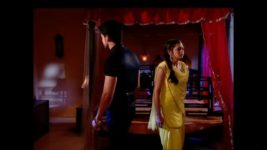 Geet Hui Sabse Parayi S07 E03 Maan Keeps A Close Watch