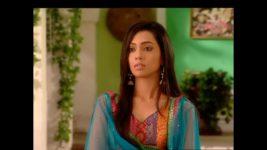 Geet Hui Sabse Parayi S09 E08 Geet Refuses to be Fed by Dev