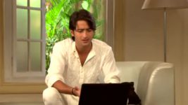 Navya Naye Dhadkan Naye Sawaal S03 E01 Navya is disappointed with Anant