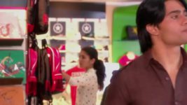 Navya Naye Dhadkan Naye Sawaal S06 E04 Navya gets a fright