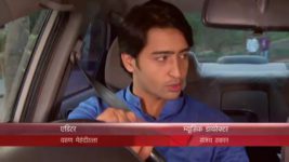 Navya Naye Dhadkan Naye Sawaal S06 E24 Navya's wedding card