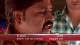 Navya Naye Dhadkan Naye Sawaal S07 E28 Om bribes the landlord