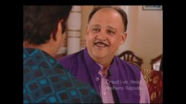 Sapna Babul Ka Bidaai S07 E40 Gayatri Devi Falls Off the Stairs