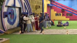 Bigg Boss Kannada S10 E02 Pradeep Eshwar Enters The House