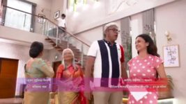 Ram Krishnaa S01 E183 Krishnaa splashes Champagne