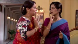 Bodhuboron S15E33 Satyaki rescues Konok Full Episode