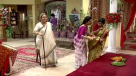 Bodhuboron S18E19 Indira warns Teesta Full Episode