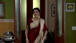 Bodhuboron S18E26 Jui takes Guddu out Full Episode