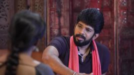 Pandian Stores S01E1011 Kannan in a Tight Spot Full Episode