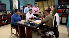 Phagun Bou S01E405 Ayandeep Apologises to Mili Full Episode