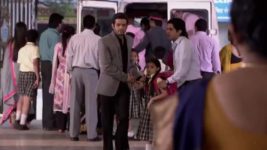 Yeh Hai Mohabbatein S11E16 Raman comforts Mihir Full Episode