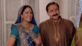 Yeh Rishta Kya Kehlata Hai S13E07 Daddaji learns about the mortgage Full Episode