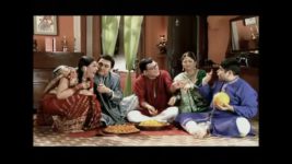 Baa Bahoo Aur Baby S01E106 Praveena Helps Meenakshi Full Episode