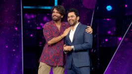 Bigg Boss Telugu (Star Maa) S07 E63 Day 62: Karthi Joins the King