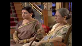 Bodhuboron S05E17 Partha defends Kanak’s action Full Episode