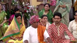 Bodhuboron S16E04 Jhilmil asks Niki to stay away Full Episode