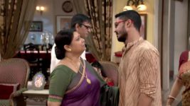 Bodhuboron S22E16 Abhro Stands by Satyaki Full Episode