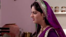 Diya Aur Baati Hum S09E40 Dhaisa praises Sandhya Full Episode