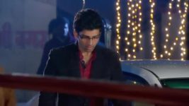 Iss Pyaar Ko Kya Naam Doon S05E16 Akash hides from Madhumati Full Episode