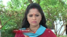 Koilamma S06E205 Gowmathi in a Fix Full Episode