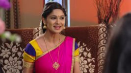 Koilamma S06E419 Kokila Stands Puzzled Full Episode