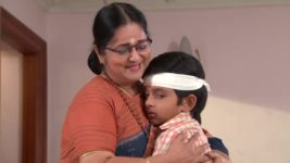 Koilamma S06E54 Kalyani Brings Manoj Home Full Episode