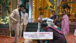 Mehndi Hai Rachne Waali (star plus) S01E23 Raghav Follows Pallavi to Her Room Full Episode