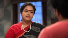 Naam Iruvar Namaku Iruvar S02E279 Kaththi Comforts Gayathri Full Episode