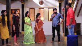 Naam Iruvar Namaku Iruvar S02E403 Mayan In Rage Full Episode