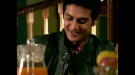 Pyaar Kii Ye Ek Kahaani S01 E15 Abhay reveals the truth to Misha