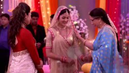 Yeh Hai Mohabbatein S38E22 Romi Warns Roshni Full Episode