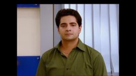 Yeh Rishta Kya Kehlata Hai S07E42 Akshara gifts a shirt to Naitik Full Episode