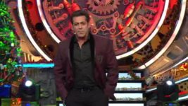 Bigg Boss (Colors tv) S11 E85 Christmas Masti with Mika Singh