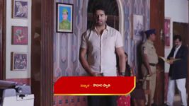 Paluke Bangaramayana S01 E100 Swaragini Is in Distress