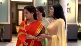 Tumi Ashe Pashe Thakle S01 E45 Anamika Entraps Parvati