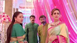 Adhe Kangal S01E109 Nishanth Takes a Drastic Step Full Episode